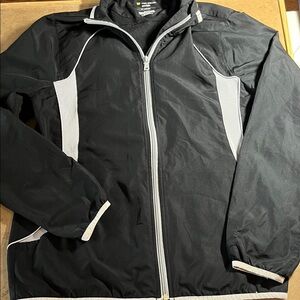 TEK GEAR DRYTEK LIGHTWEIGHT WINDBREAKER. LADIES M.
